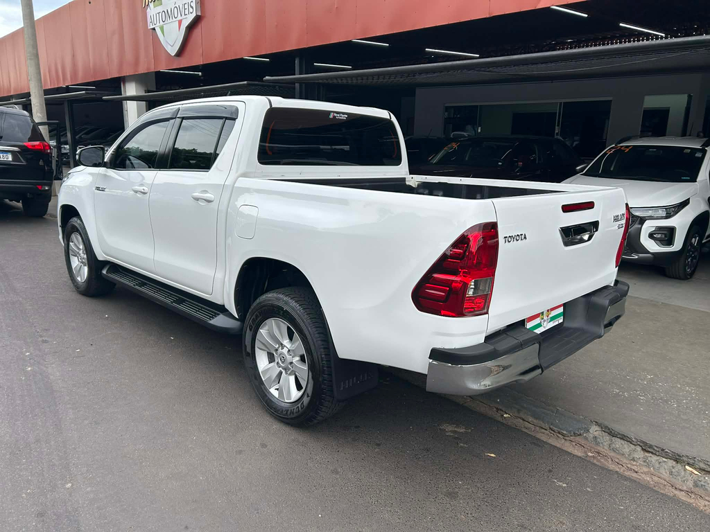 Toyota Hilux Cabine Dupla Branco