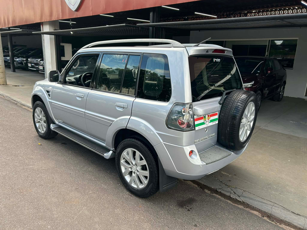 Mitsubishi Pajero Prata