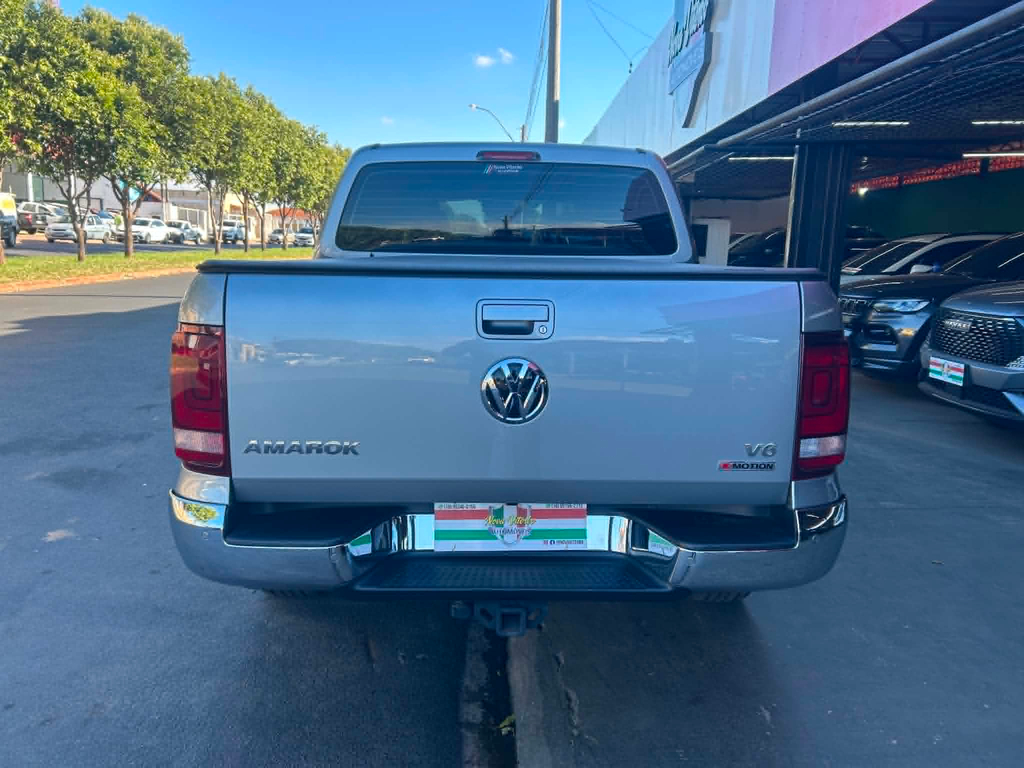 Volkswagen Amarok Prata