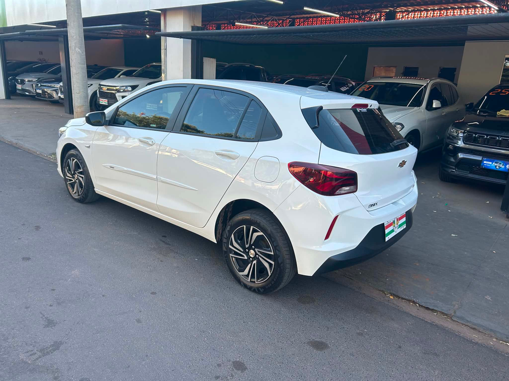 Chevrolet Onix Branco