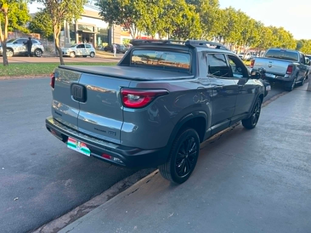 Fiat Toro Cinza