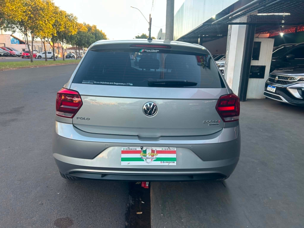 Volkswagen Polo Prata