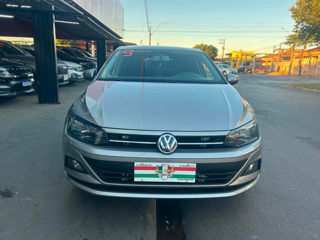 Volkswagen Polo Prata