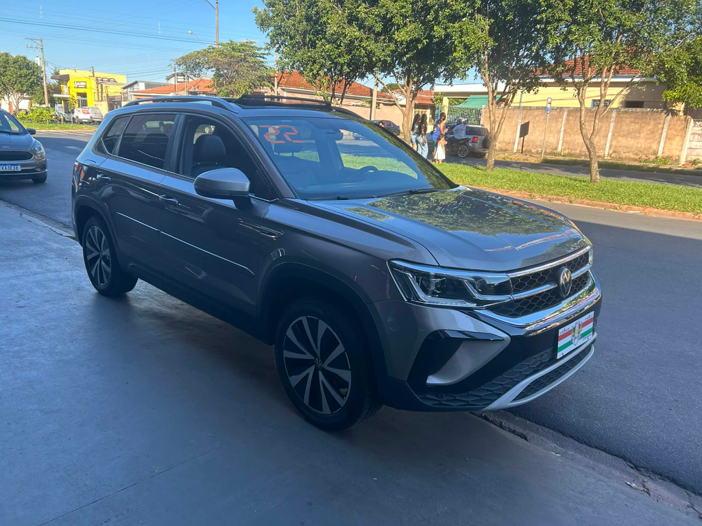 Volkswagen TAOS Bege