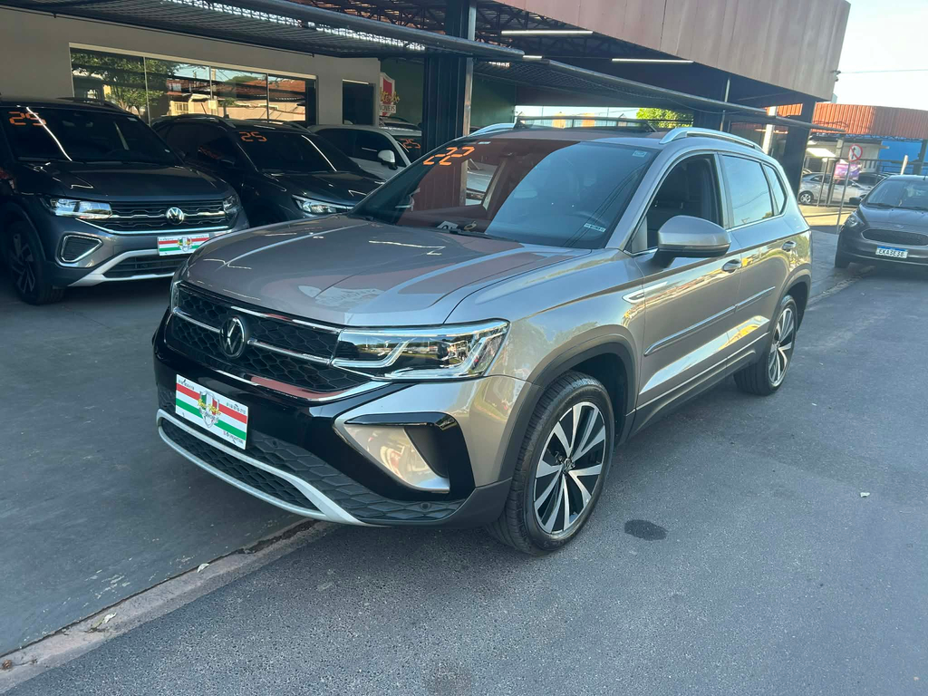 Volkswagen TAOS Bege