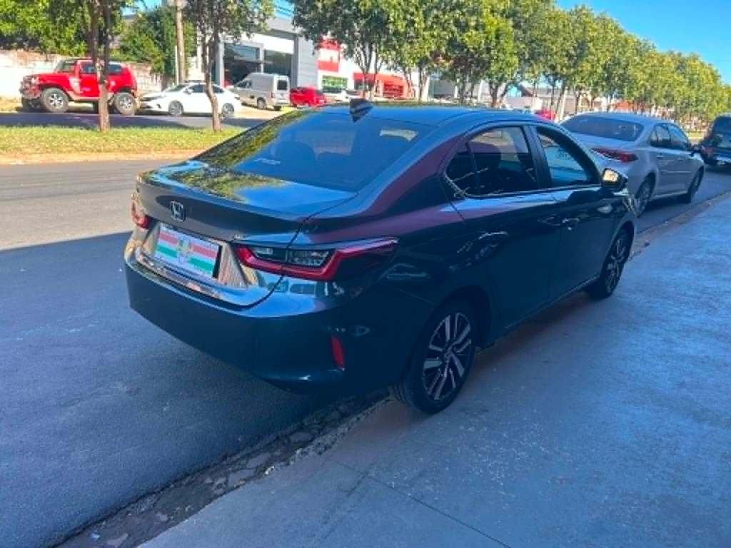 Honda City Cinza