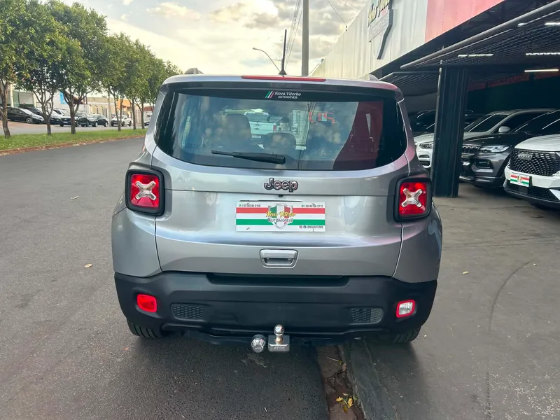 Jeep Renegade Prata