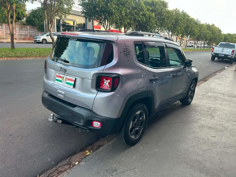 Jeep Renegade Prata