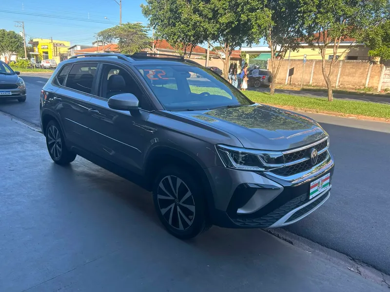 Volkswagen TAOS Bege