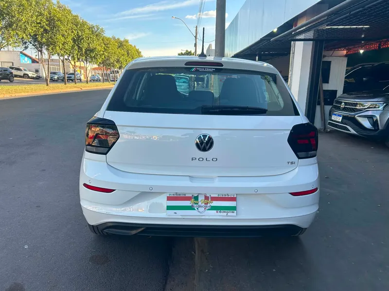Volkswagen Polo Branco
