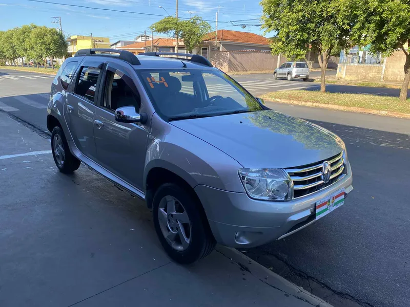 Renault Duster Prata