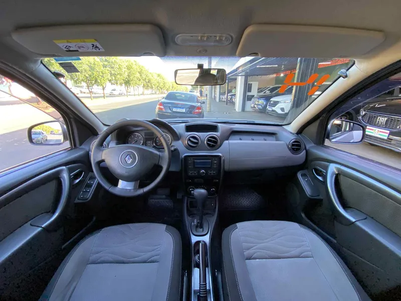 Renault Duster Prata