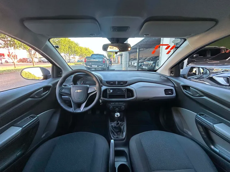 Chevrolet Prisma Cinza
