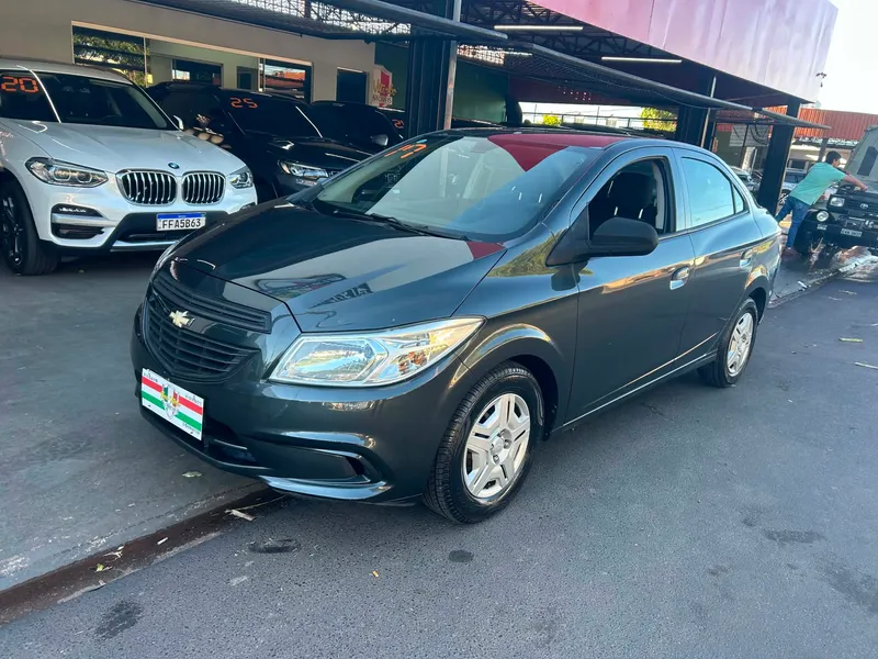 Chevrolet Prisma Cinza