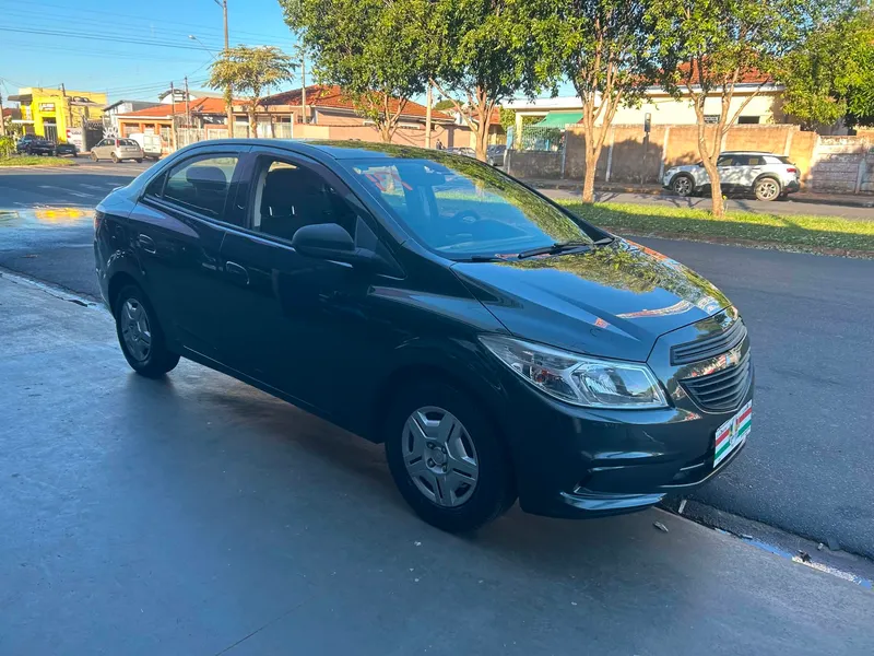 Chevrolet Prisma Cinza
