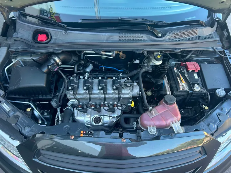 Chevrolet Prisma Cinza