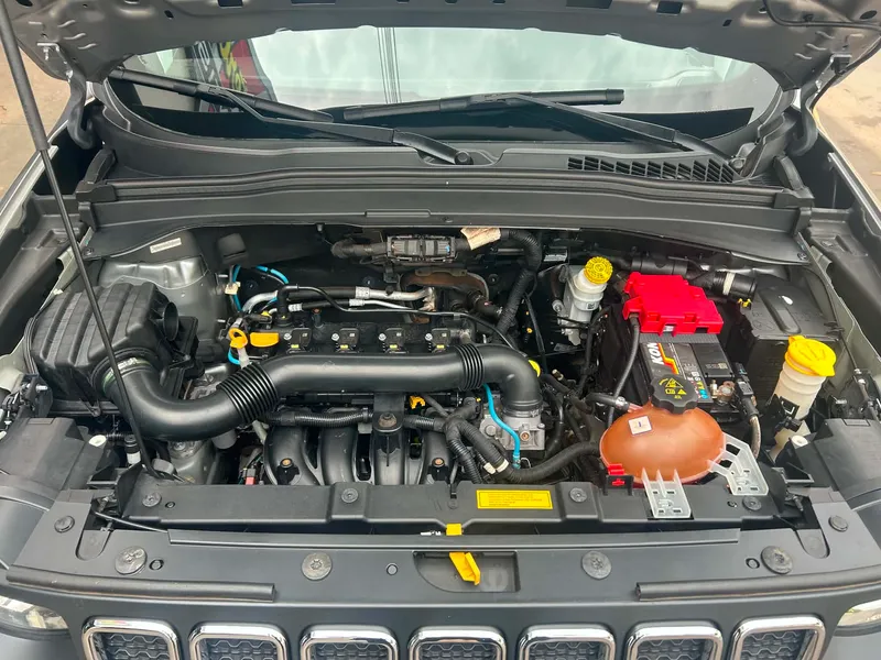 Jeep Renegade Prata