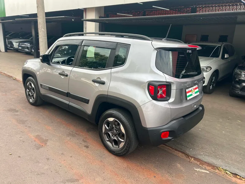 Jeep Renegade Prata