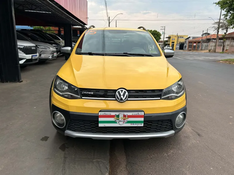 Volkswagen Saveiro Amarelo