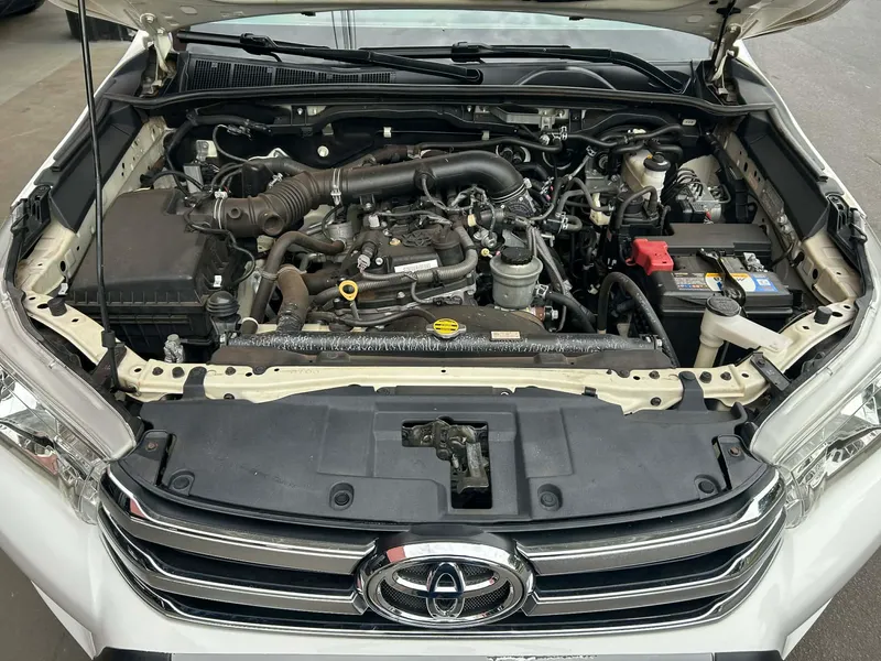 Toyota Hilux Cabine Dupla Branco