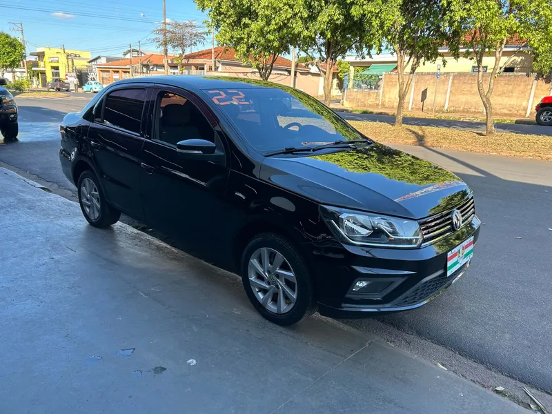Volkswagen Voyage Preto