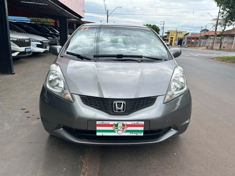 Honda Fit Cinza