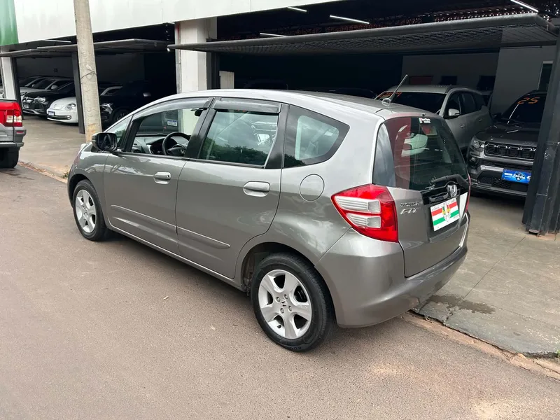 Honda Fit Cinza