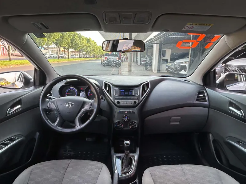 Hyundai HB20S Branco