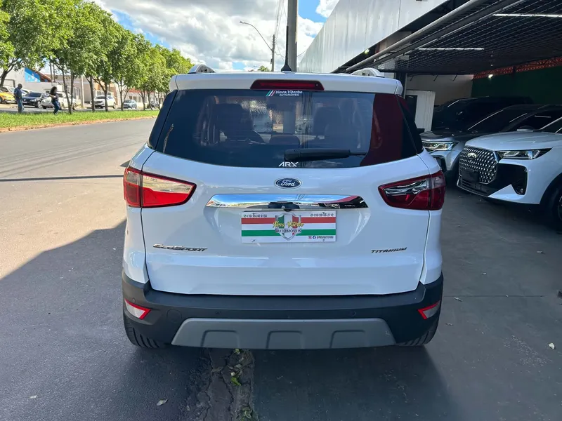 Ford EcoSport Branco