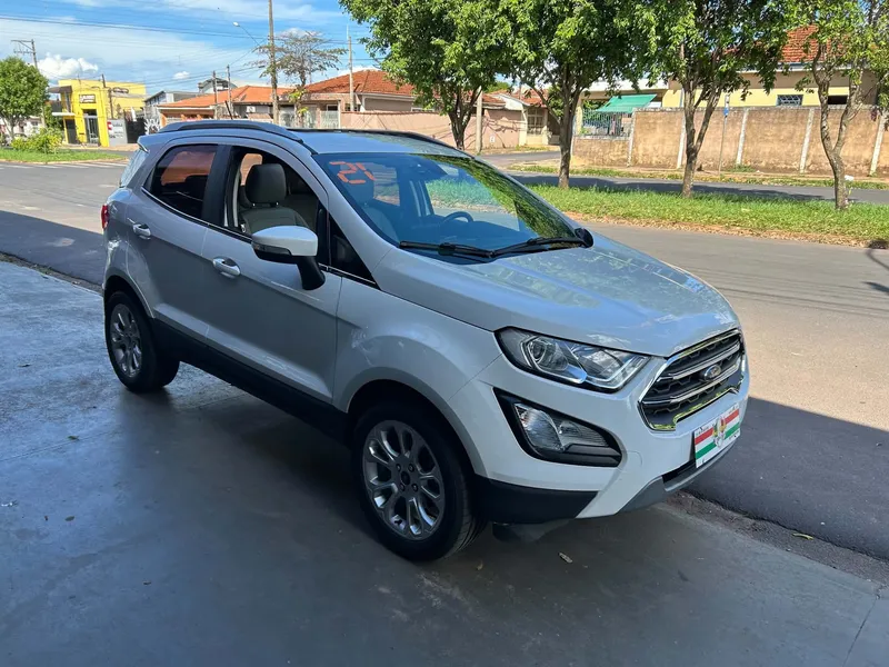 Ford EcoSport Branco