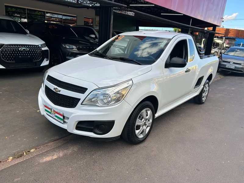 Chevrolet Montana Branco