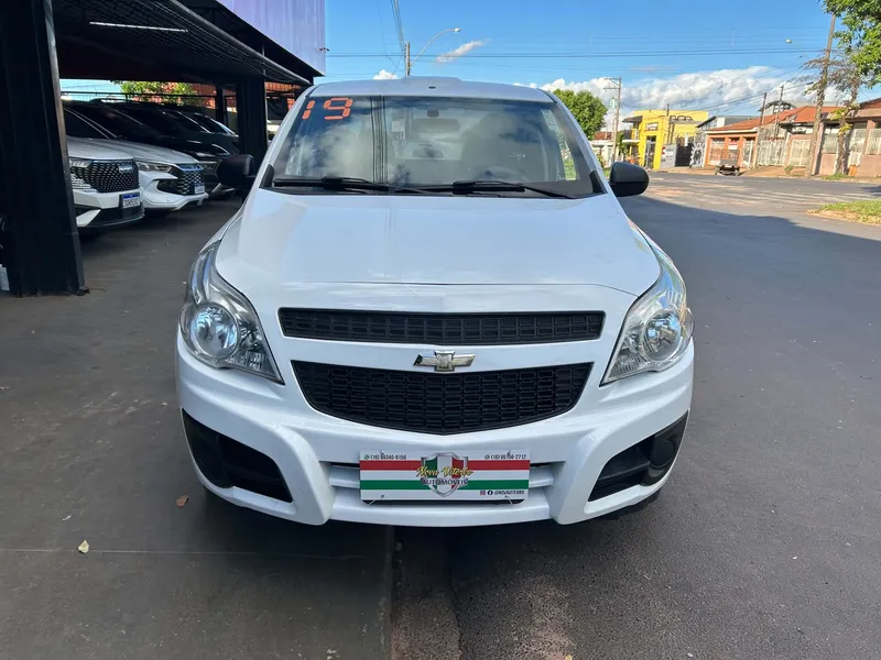 Chevrolet Montana Branco