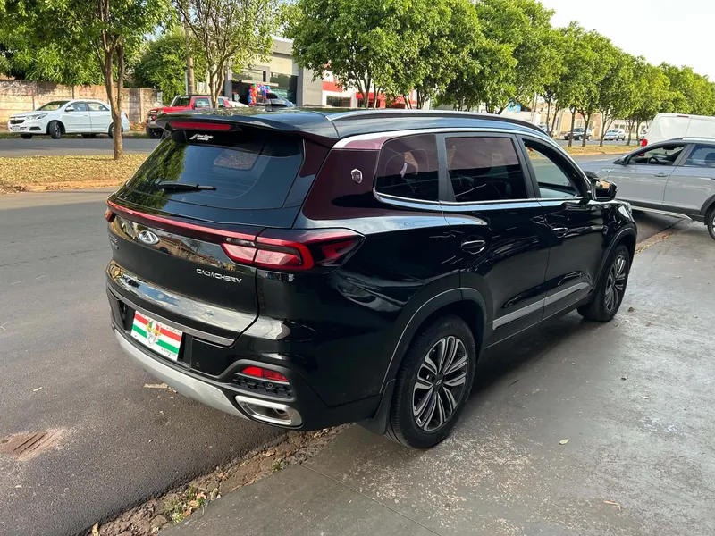 Chery Tiggo 8 Preto