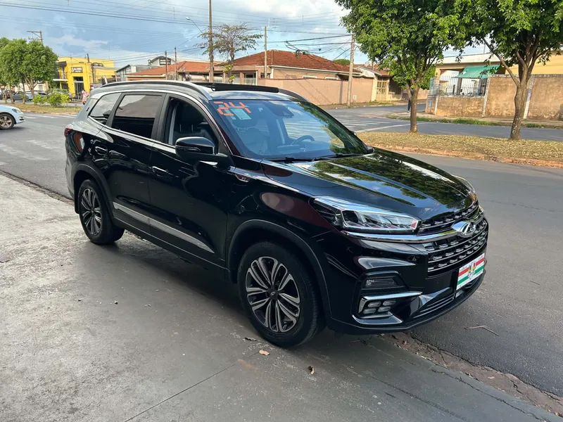 Chery Tiggo 8 Preto
