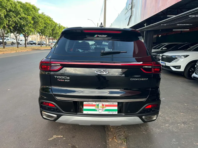 Chery Tiggo 8 Preto