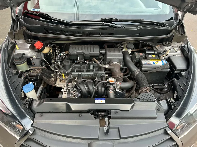 Hyundai HB20 Prata
