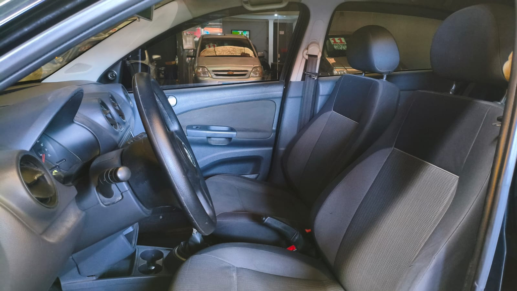 Volkswagen Gol Preto