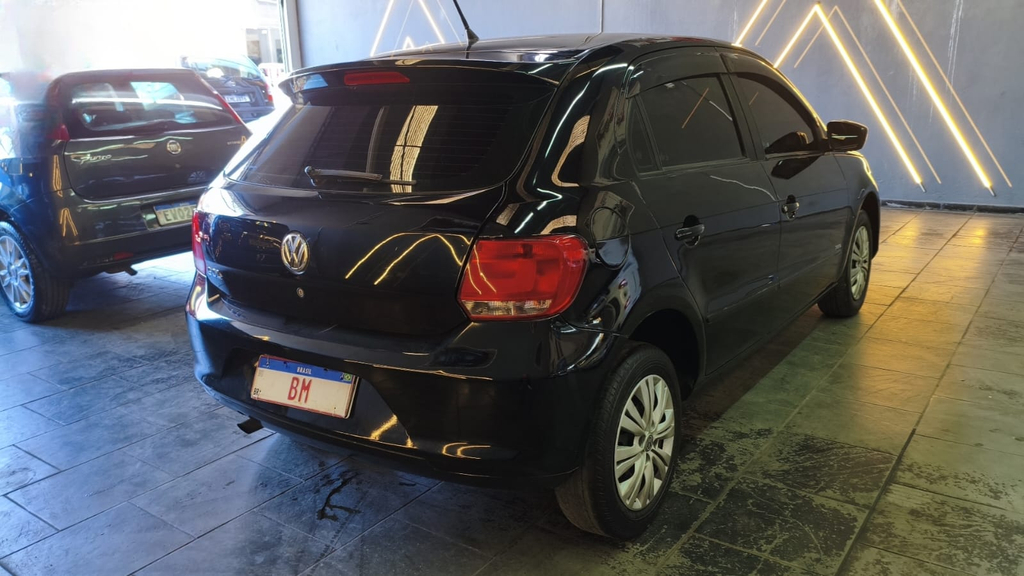 Volkswagen Gol Preto