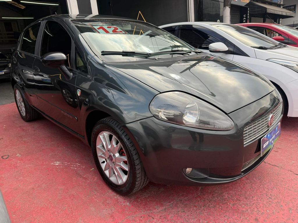 Fiat Punto Cinza