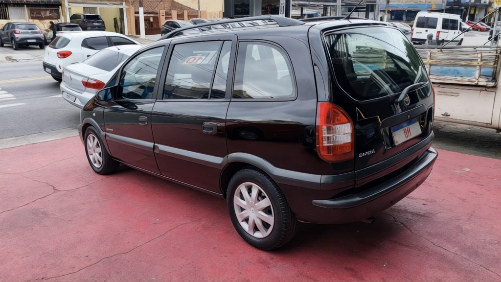 Chevrolet Zafira Preto