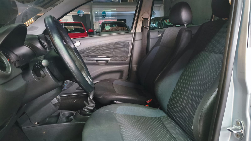 Chevrolet Zafira Preto