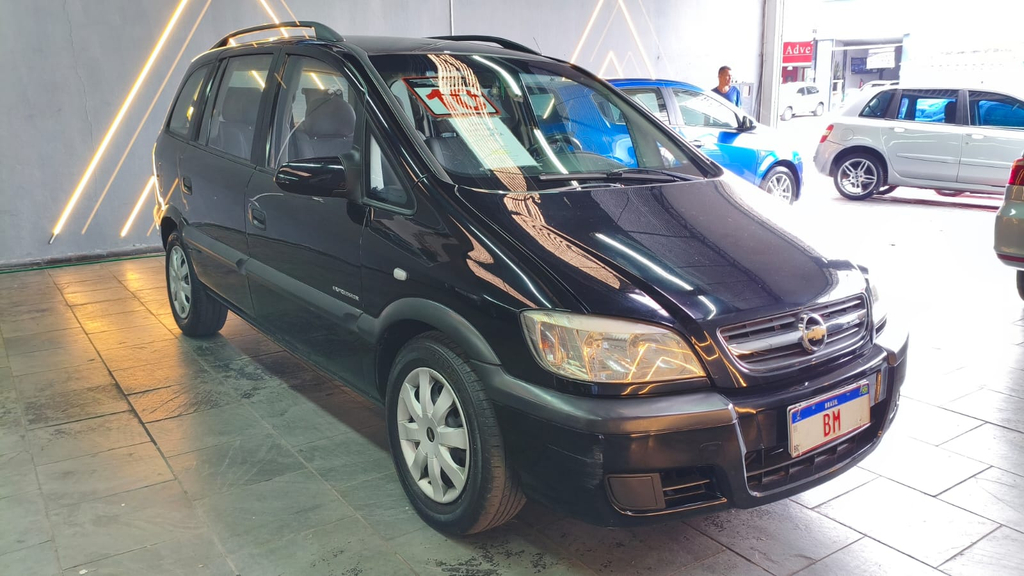 Chevrolet Zafira Preto