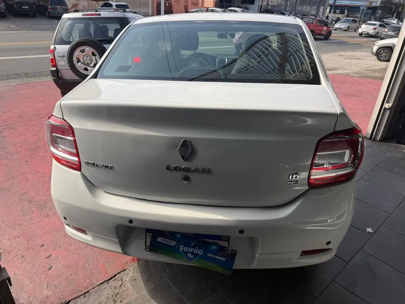 Renault Logan Branco