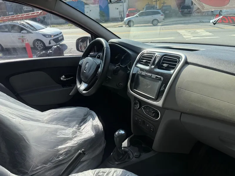 Renault Logan Branco