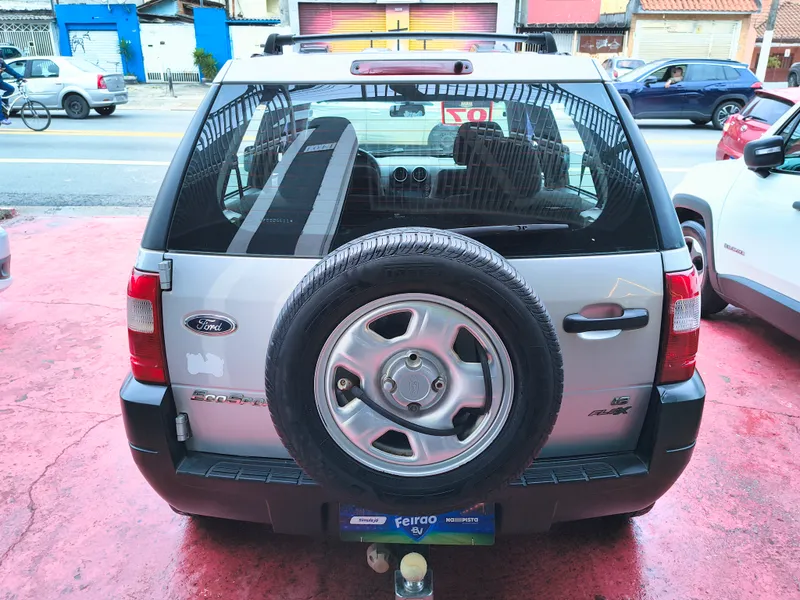 Ford EcoSport Prata