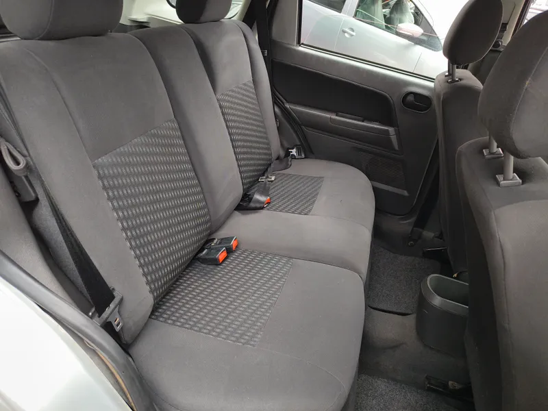 Ford EcoSport Prata