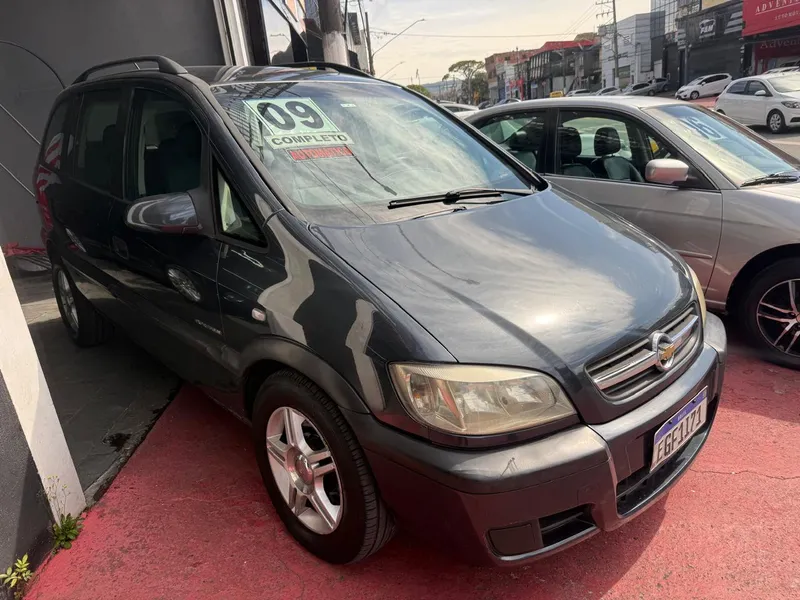 Chevrolet Zafira Cinza