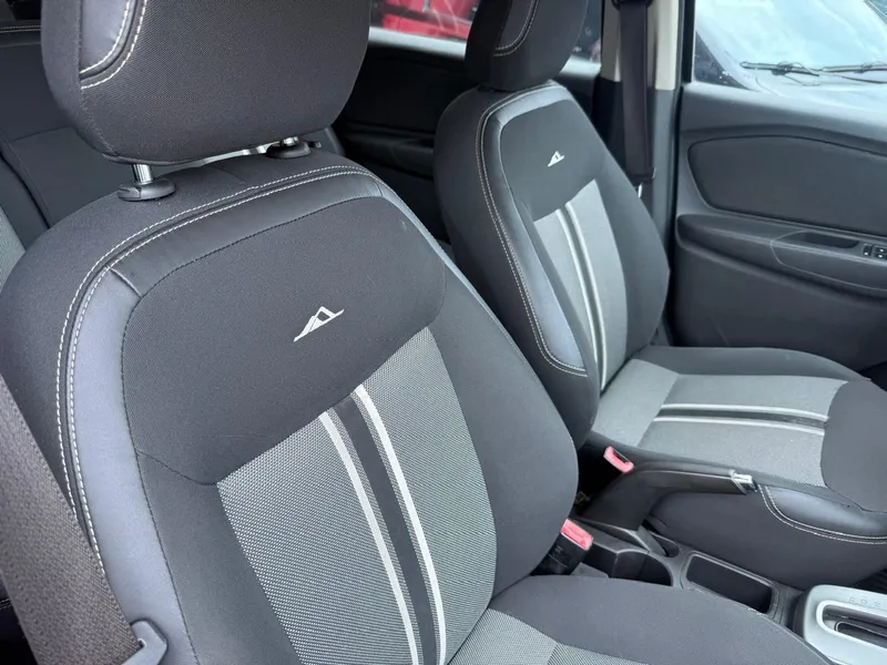 Chevrolet Spin Preto