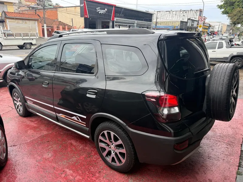 Chevrolet Spin Preto