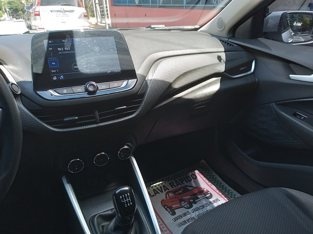 Chevrolet Onix Prata